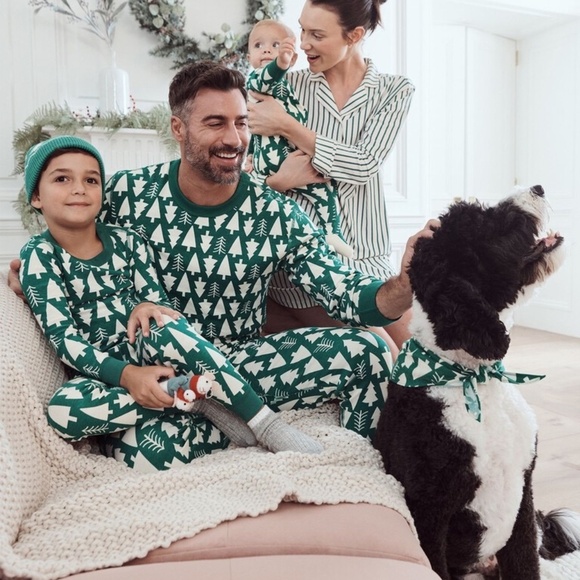 Hanna Anderson Long John Pajama PJ Set Holiday Winter Green 12 - Picture 1 of 4